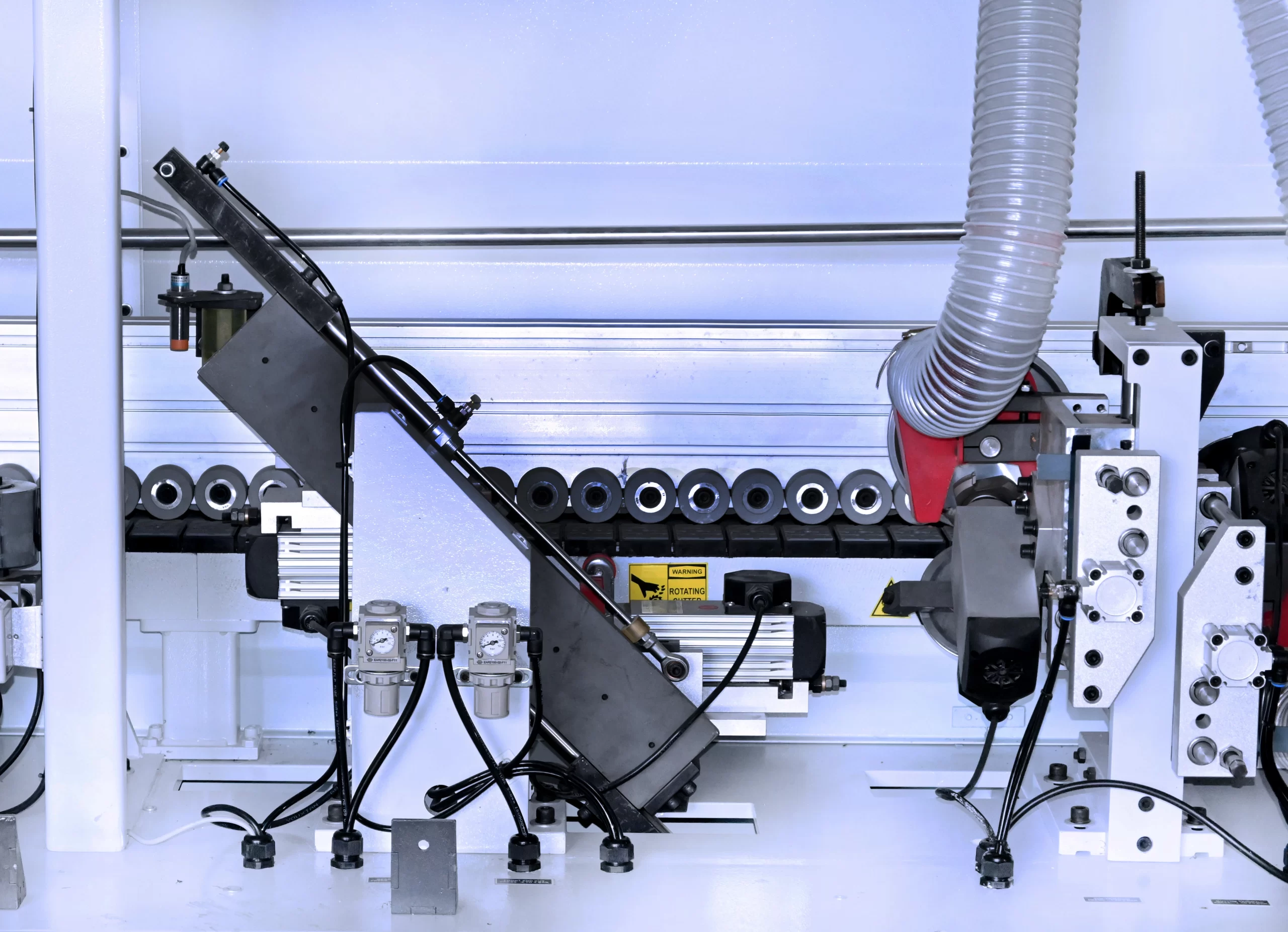 End Cutting unit​ of umaboy edge banding machine which used for furniture manufacturing