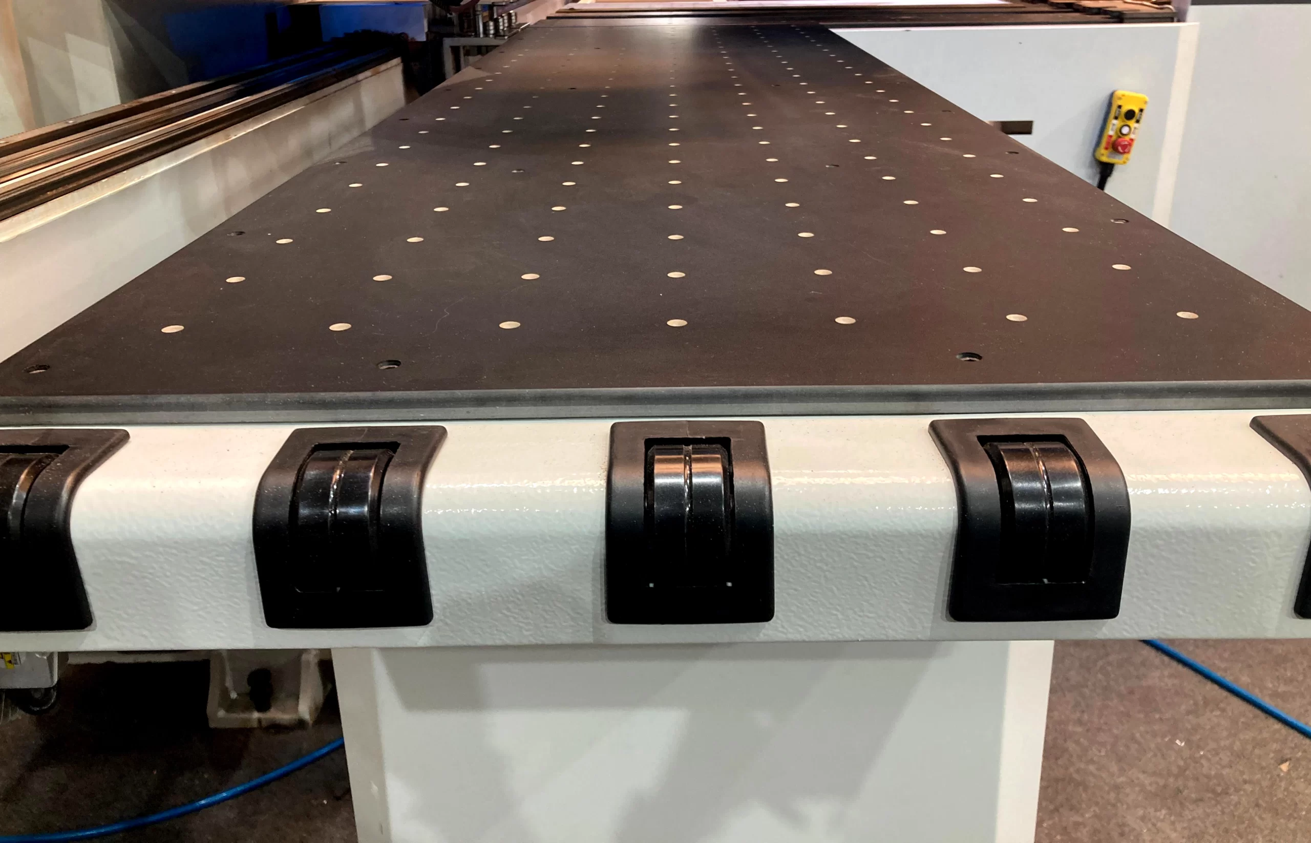 air flotation table used in cnc six sided drilling machine
